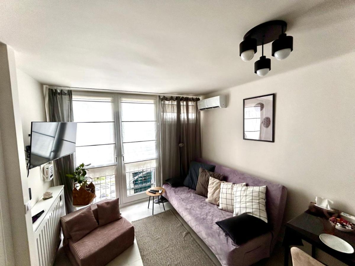 Sky Apartment Comfy Suite Pereca Varsavia Esterno foto